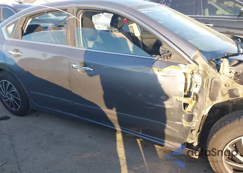 2016 Nissan Altima 2.5 S z USA, uszkodzony, nr VIN 1N4AL3AP8GC171666